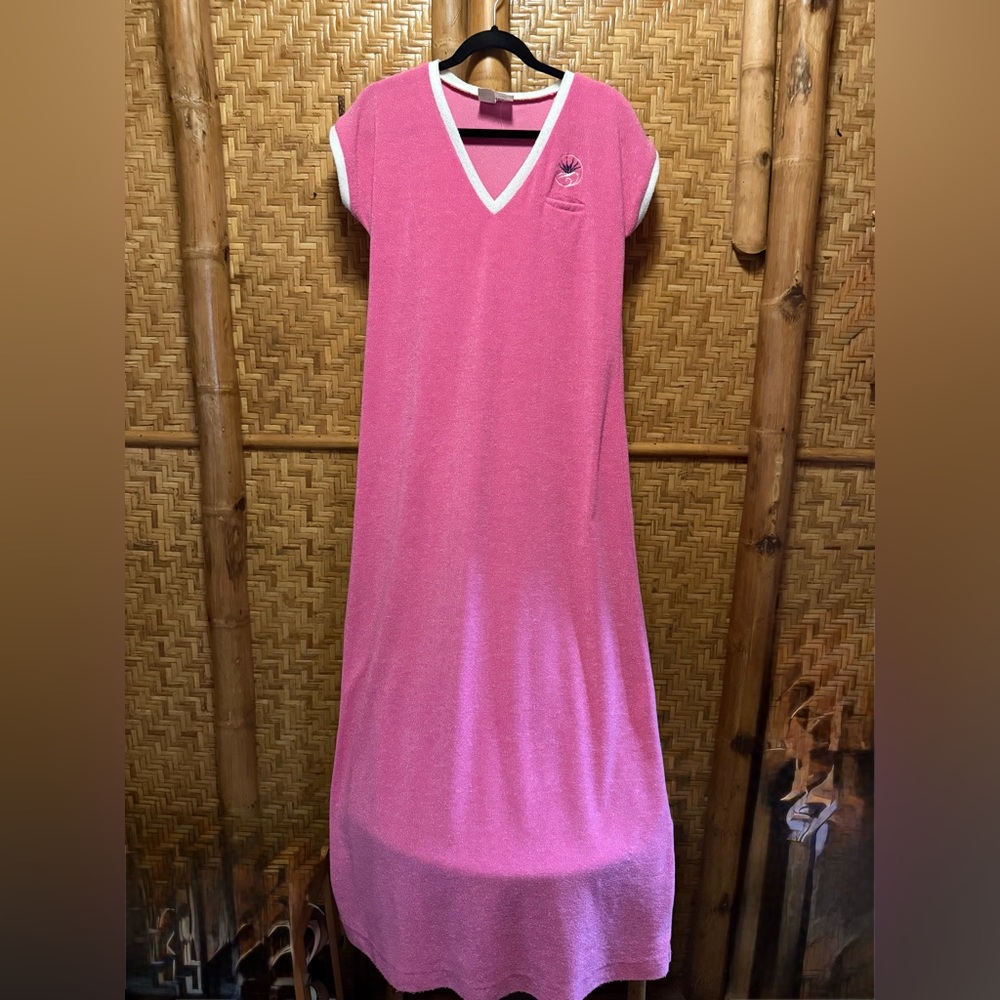 Vintage Hawaiian Malama Sophisticates Hawaii Pink V-Neck Terry Dress medium